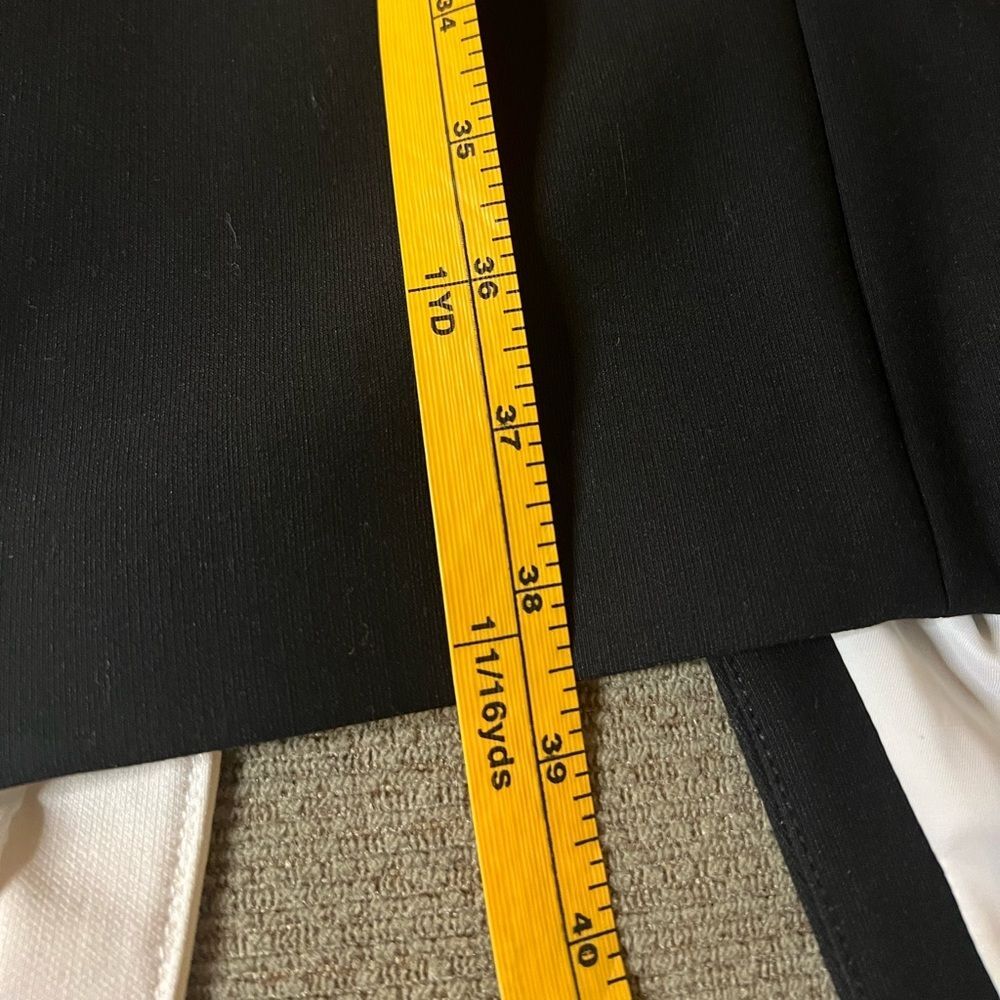 Elizabeth and James Shylen Asymmetrical Midi Dress in Black & White Sz 0 - Picture 16 of 16